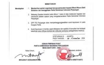 Surat DPP PDI Perjuangan yang berisi pemecatan terhadap Effendi Simbolon sebagai kader PDIP. (Istimewa)