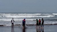 Termasuk Pantai Sukabumi, BMKG: Gelombang Tinggi di Laut Selatan Jawa Hingga 19 Desember