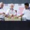 Pemotongan tumpeng dalam perayaan puncak acara HUT JNE ke- 34 oleh jajaran Direksi JNE.