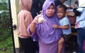 Tangkapan Layar Warga terdampak bencana alam pergerakan tanah di kampung Gempol, Desa Cikadu, Kecamatan Palabuhanratu, Kabupaten Sukabumi.(FOTO : ISTIMEWA/ RADARSUKABUMI)