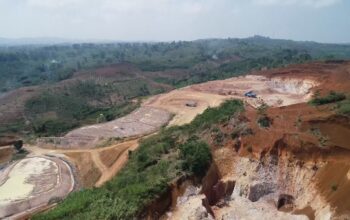 TANGKAPAN LAYAR: Salah satu penampakan penambangan yang ada di Kabupaten Sukabumi yang disebut-sebut sebagai penyebab bencana terjadi. 