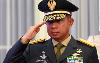 Panglima TNI Jenderal TNI Agus Subiyanto melakukan rotasi dan mutasi sejumlah jabatan strategis di lingkungan TNI.-dok disway-