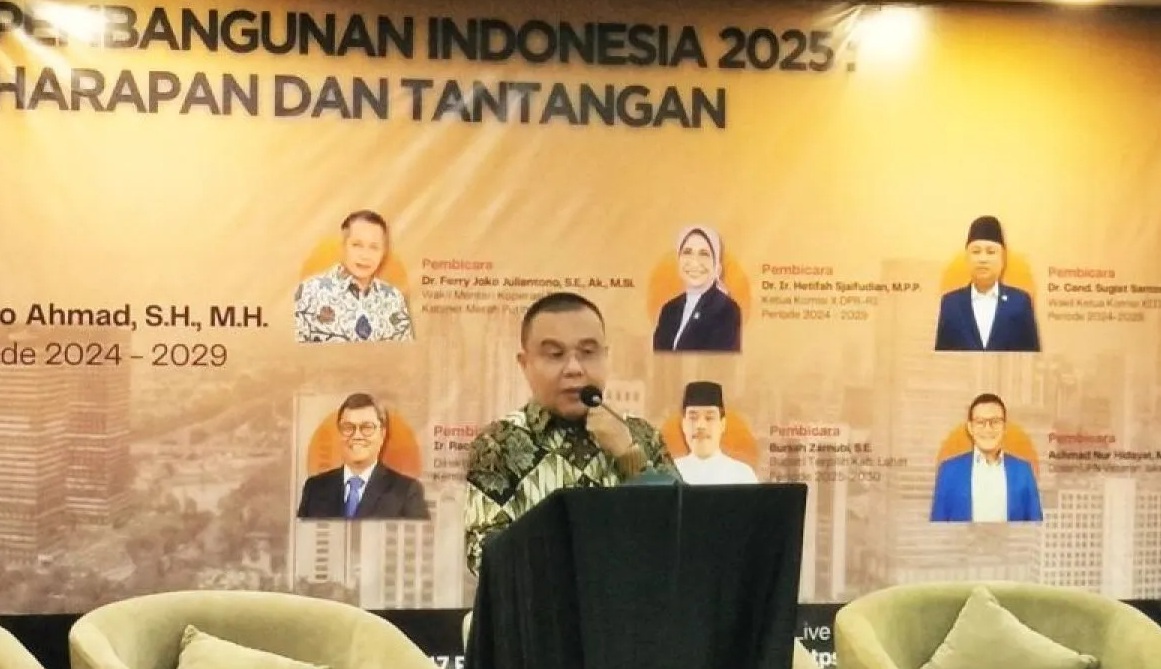 Wakil Ketua DPR Sufmi Dasco Ahmad dalam seminar Pembangunan Indonesia 2025: Harapan dan Tantangan di Jakarta, Selasa (7/1/2025). 