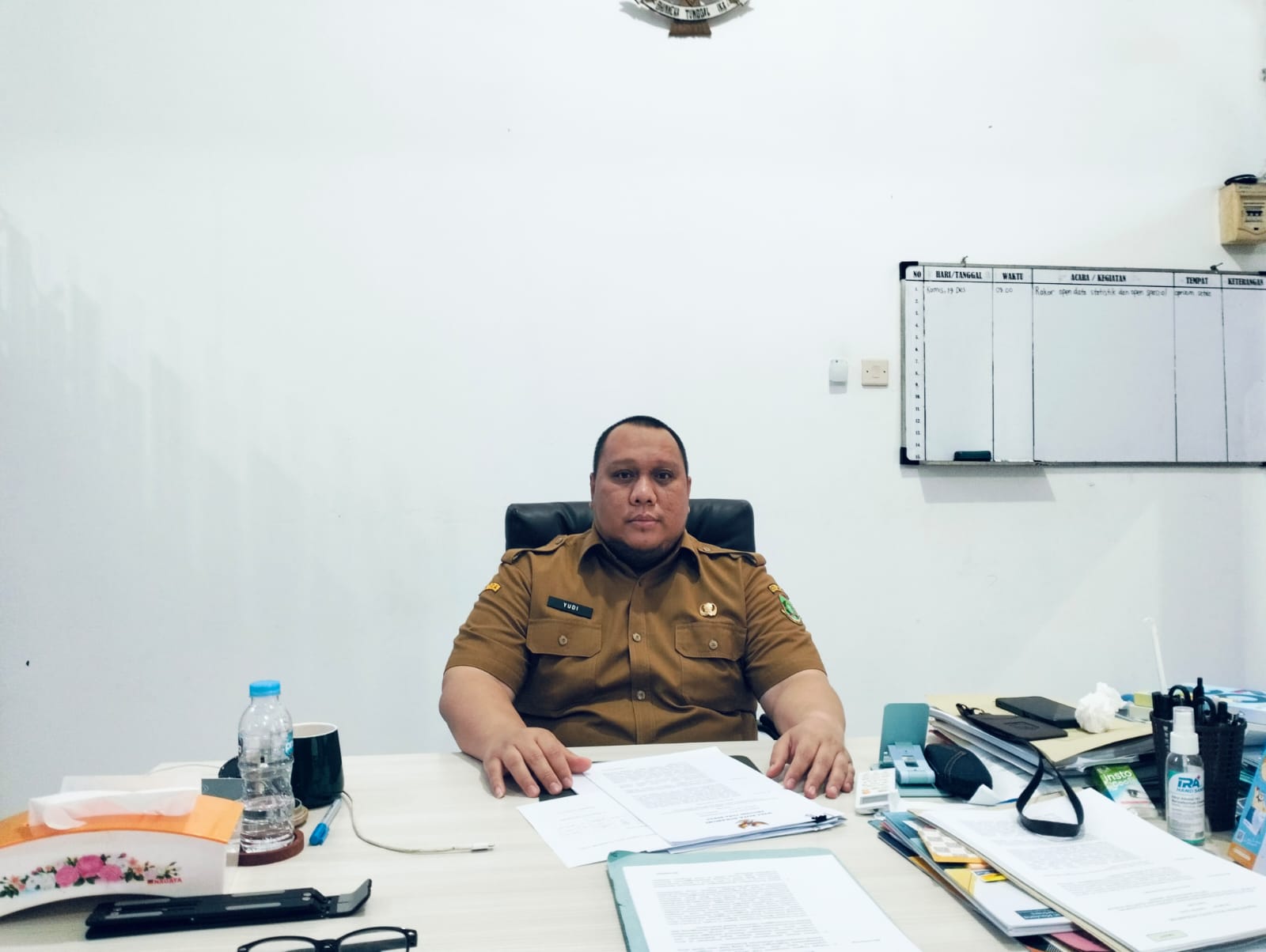 DIWAWANCARA: Kepala Bagian Hukum Setda Kota Sukabumi, Yudi Febriansyah saat diwawancara, belum lama ini. 