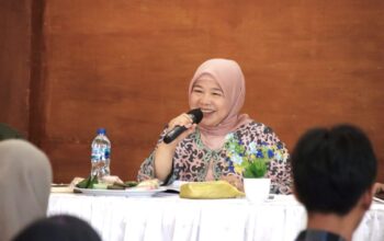 Anggota Dewan Perwakilan Rakyat Daerah (DPRD) Provinsi Jawa Barat Fraksi Gerindra Dra, Hj. Lina Ruslinawati mengatakan siap mengawal Program Prabowo-Gibran