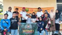 BPBD Kabupaten Sukabumi Bersama Komunitas RX Kings Wilayah Jabar Salurkan Bantuan Seragam Sekolah di Cisarakan Loji 