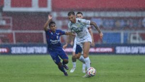 Kemenangan ke-7 Atas Arema, Persib Penuhi Ambisi Tiga Poin dan Semakin Nyaman
