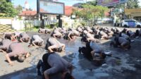 Naik Pangkat, 65 Perwira dan Bintara Polri Sujud Syukur