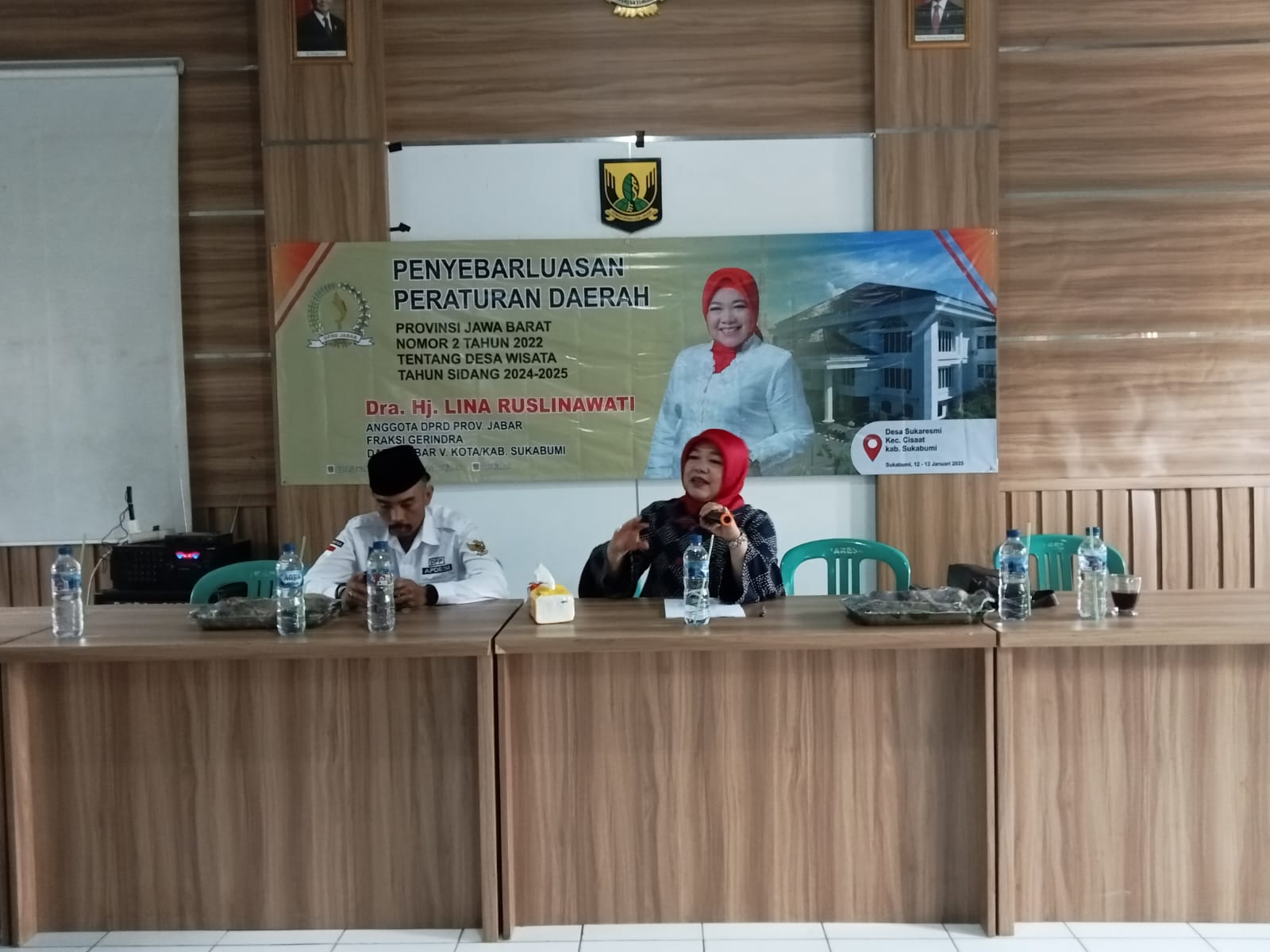 Anggota DPRD Jawa Barat dari Fraksi Gerindra, Lina Ruslinawati, melakukan penyebaran informasi mengenai Peraturan Daerah Provinsi Jawa Barat Nomor 2 Tahun 2022 tentang Desa Wisata di Desa Sukaresmi, Kecamatan Cisaat, Minggu, 12 Januari 2024.