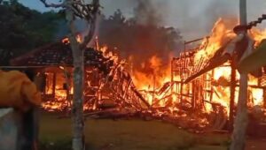 Rumah Warga Purabaya Hangus Terbakar