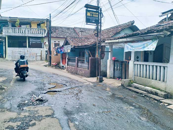 Jalan rusak Kota Sukabumi