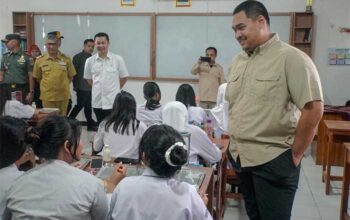 Menpora Meninjau Pelaksanaan MBG