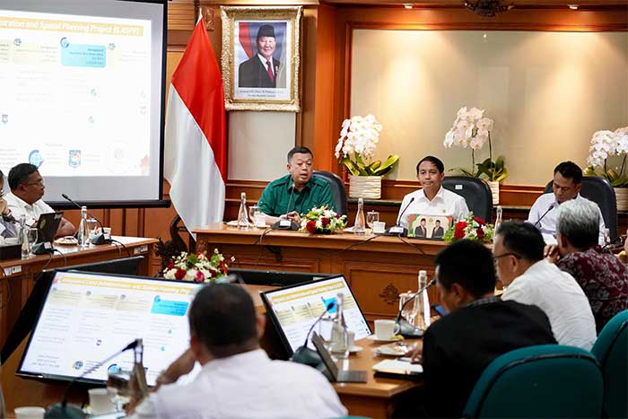 Menteri Nusron Kolaborasi