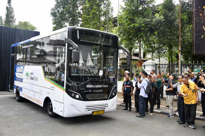 Metro Jabar Trans (MJT)