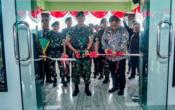 Pangkostrad Bersama Pj. Bupati Bekasi