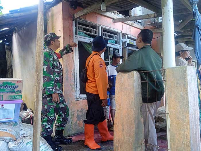 Rumah di Cibadak Rusak