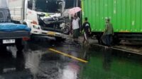 Truk di Jalan Sukabumi Cianjur Seruduk Empat Kendaraan