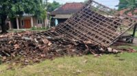 Potret Rumah Janda Tua di Ciemas Ambruk Diterjang Hujan