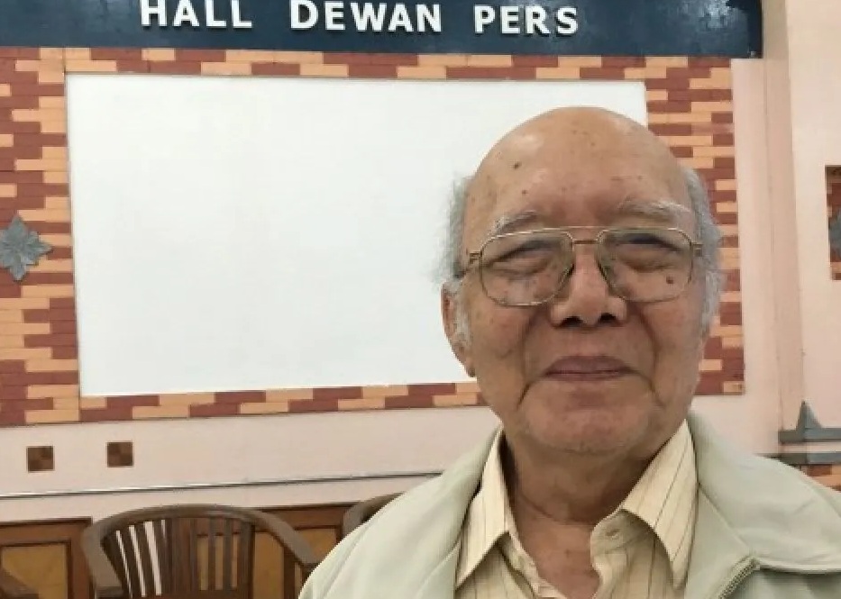 Atmakusumah Astraatmadja di Gedung Dewan Pers, Jakarta, Selasa (15/11/2016).