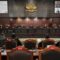 Suasana sidang putusan uji materi undang-undang di Gedung Mahkamah Konstitusi, Jakarta, Kamis (2/1/2025). Mahkamah Konstitusi (MK) menghapus persyaratan ambang batas pencalonan presiden atau presidential threshold 20 persen kursi di DPR