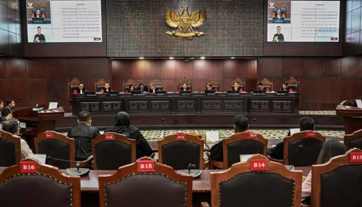 Suasana sidang putusan uji materi undang-undang di Gedung Mahkamah Konstitusi, Jakarta, Kamis (2/1/2025).