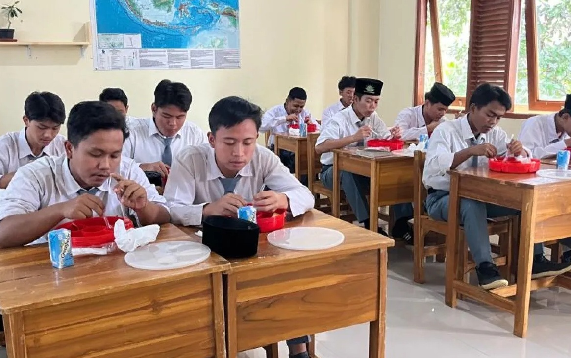 Sosialisasi Program Makan Bergizi Gratis di Pondok Pesantren Muhammadiyah Boarding School Kabupaten Bogor, Jawa Barat. (M Fikri Setiawan)