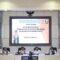 Kepala Badan Nasional Penanggulangan Bencana (BNPB) Suharyanto (dua kiri) saat memimpin rapat koordinasi percepatan pembangunan hunian tetap masyarakat bersama perwakilan Pemerintah Provinsi Jawa Barat di Pendopo Palabuhanratu Sukabumi Jawa Barat, Rabu (8/1/2025). (HO-BNPB)