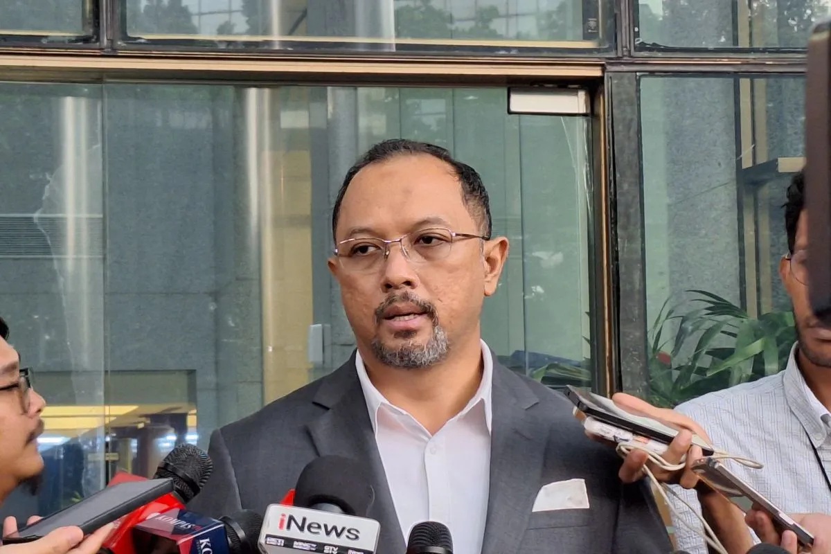 Juru Bicara KPK Tessa Mahardhika Sugiarto memberikan keterangan kepada wartawan di Gedung Merah Putih KPK, Jakarta. (Fianda Sjofjan Rassat)