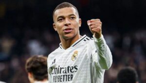 Real Madrid rebut puncak klasemen usai menang 4-1 atas Las Palmas