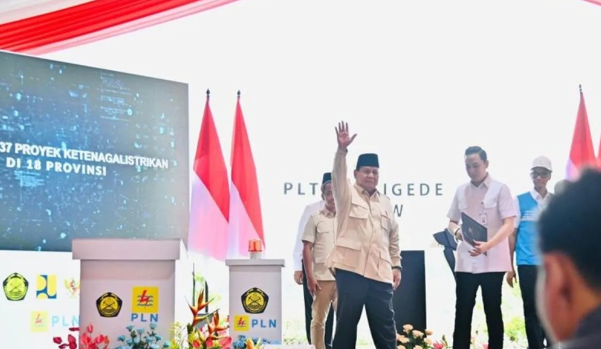 Presiden RI Prabowo Subianto meresmikan 37 proyek strategis nasional ketenagalistrikan yang dipusatkan di PLTA Jatigede, Kabupaten Sumedang, Provinsi Jawa Barat, Senin (20/1/2025). (Biro Pers Sekretariat Presiden)