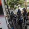 Pengendara sepeda motor mengisi bahan bakar minyak (BBM) di salah satu SPBU di Kota Serang, Banten, Jumat (1/11/2024). (Angga Budhiyanto)