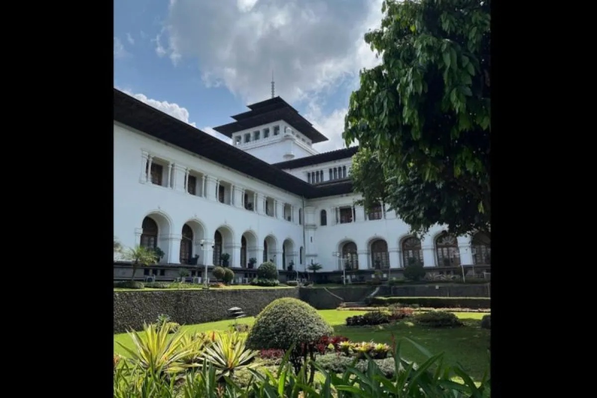 Suasana Pusat Pemerintahan Provinsi Jawa Barat, Gedung Sate Bandung. (Istimewa)