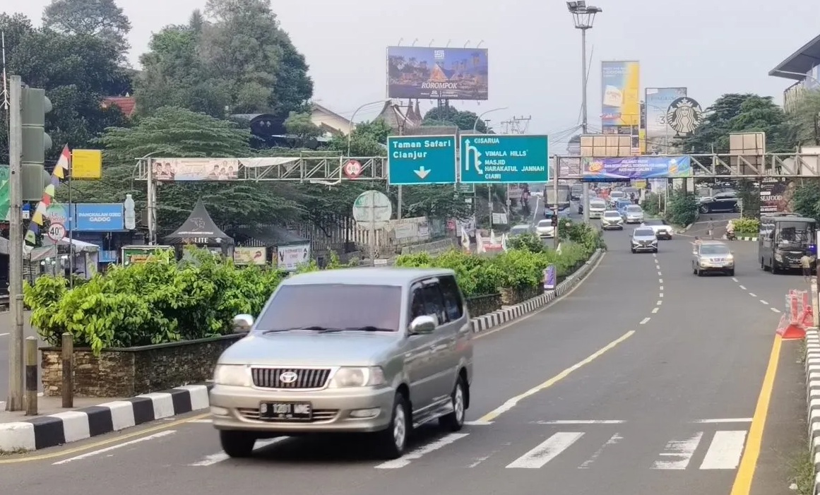 Jalur wisata Puncak, Kabupaten Bogor, Jawa Barat. (M Fikri Setiawan)