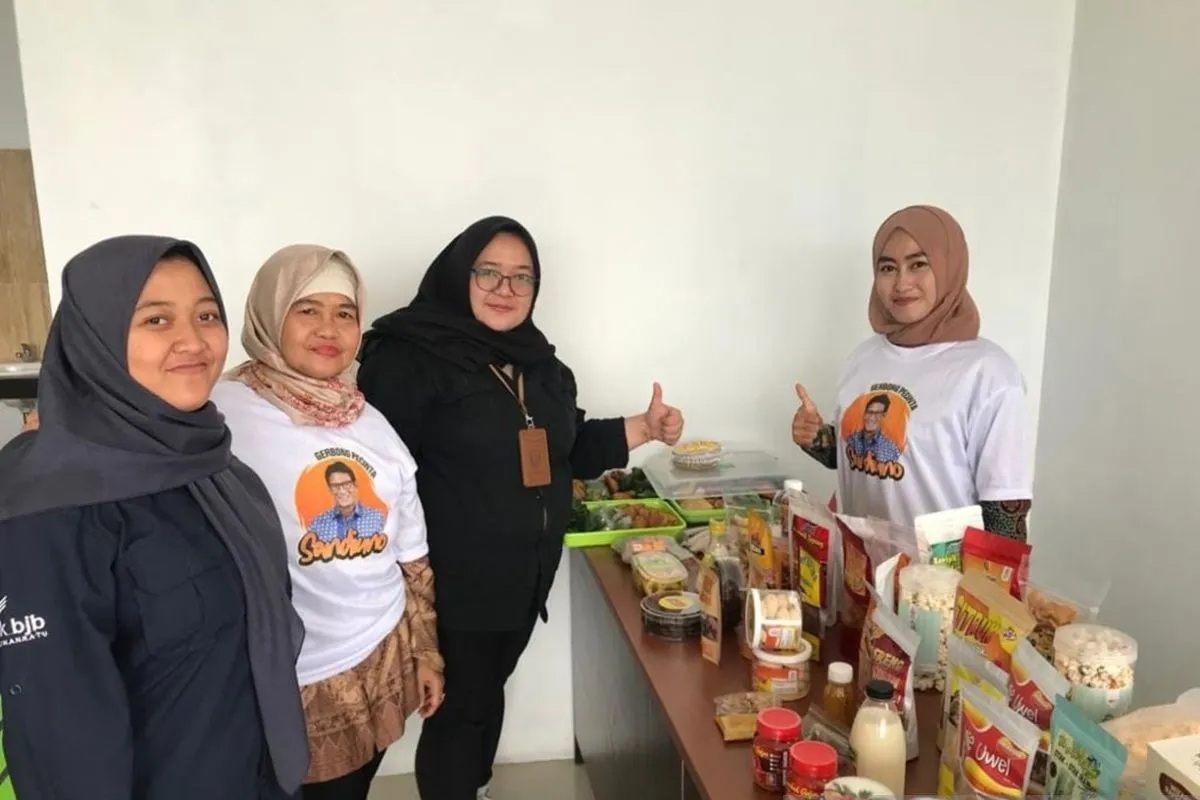 Produk kuliner hasil karya pelaku UMKM Kabupaten Sukabumi, Jabar.