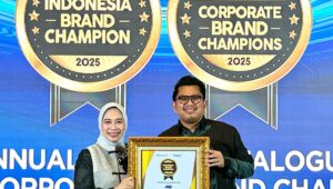 Hebat, JNE Raih Penghargaan Indonesia Brand Champion di Infobrand Summit 2025