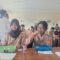 MAKAN GRATIS: Sejumlah pelajar SMAN 5 Kota Sukabumi, saat makan bergizi gratis, Rabu (8/1). (FT: BAMBANG/RADARSUKABUMI)