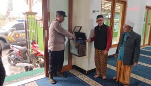 Kotak Amal Masjid di Sukabumi Dibobol 14 Kali, Pelaku Terciduk CCTV
