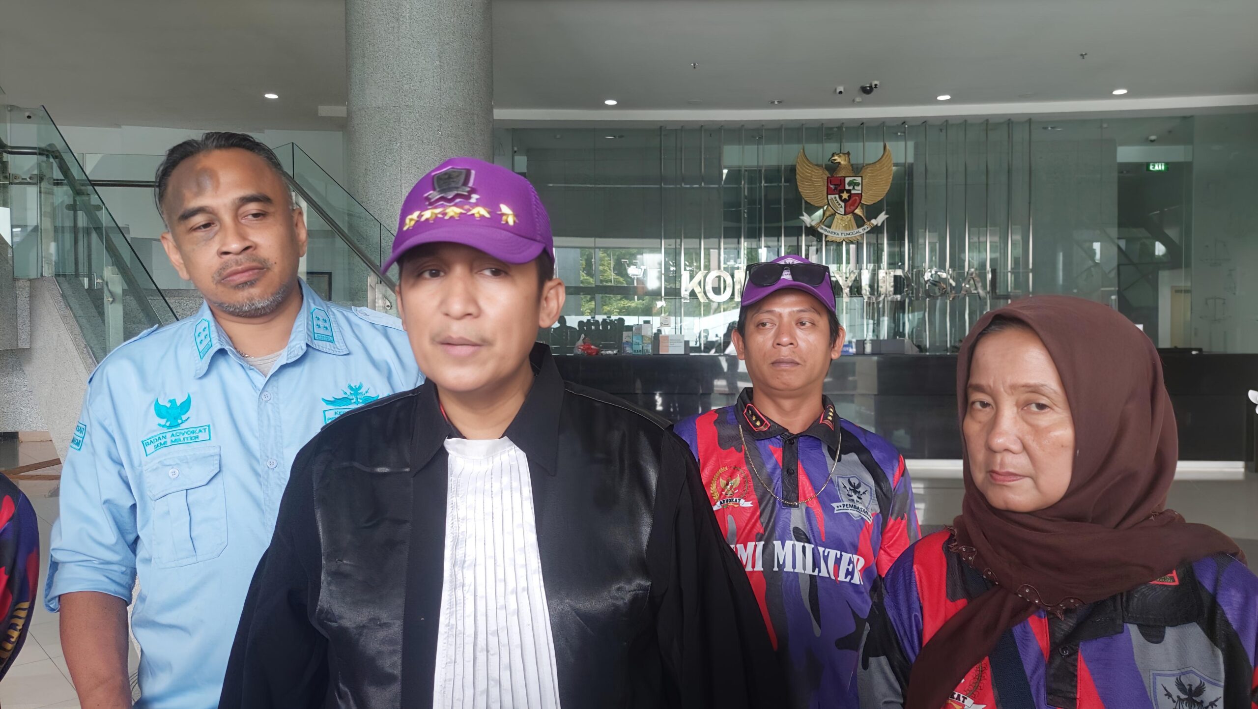 Firdaus Oiwobo akan tuntut ganti rugi ke Mahkamah Agung usai Sumpah Advokatnya dibekukan