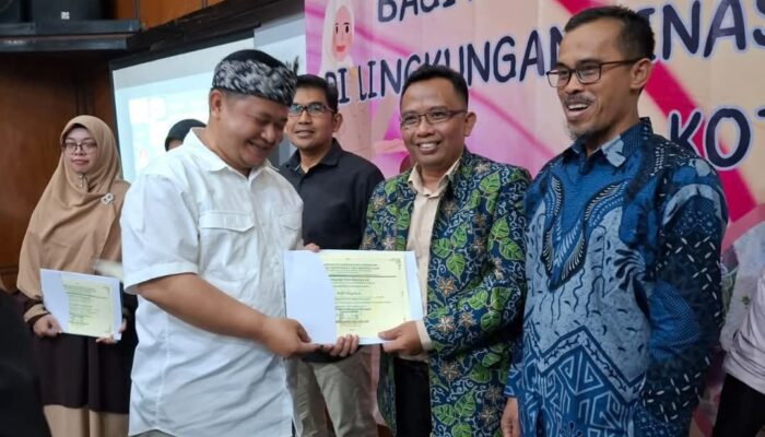 SMPN 8 Kota Sukabumi Sabet Empat Penghargaan dalam Anugerah Pendidikan 
