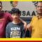 DIAMANKAN : Petugas Polres Sukabumi Kota, saat meringkus bang jago yang berulah di Jalan Raya Cisaat, Kabupaten Sukabumi pada Senin (03/02).(FOTO : UNTUK RADAR SUKABUMI)