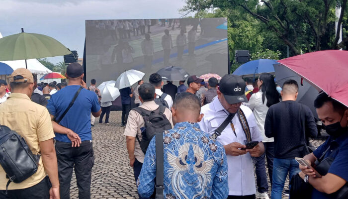 Potret Keluarga Kepala Daerah Nonton Gladi Bersih Pelantikan