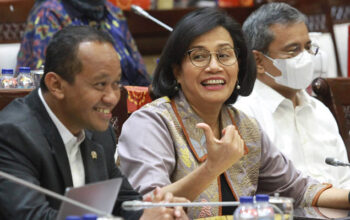 Menteri ESD, Bahlil Lahadalia, dan Menteri Keuangan, Sri Mulyani Indrawati/Net