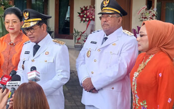 Wakil Gubernur Jakarta terpilih, Rano Karno, yang lebih akrab disapa Bang Doel, mengungkapkan bahwa dirinya menerima pembekalan khusus dari Ketua Umum Partai Demokrasi Indonesia Perjuangan (PDIP) Megawati Soekarnoputri.-fajar ilman-