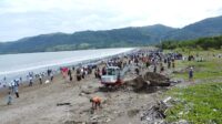 Pesan Aksi Bersih Sampah di Palangpang, Kadispar Serukan Komitmen Industri Wisata Jaga Kebersihan 