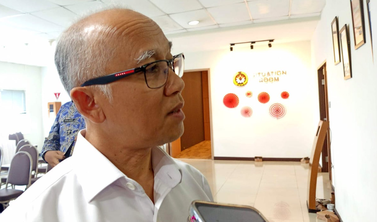 Wakil Menteri Pendidikan Dasar dan Menengah (Wamendikdasmen) Atip Latipulhayat menanggapi wacana Gubernur Jawa Barat (Jabar) Dedi Mulyadi untuk memasukkan kurikulum wajib militer (wamil) di sekolah menengah atas (SMA).-Annisa Zahro-