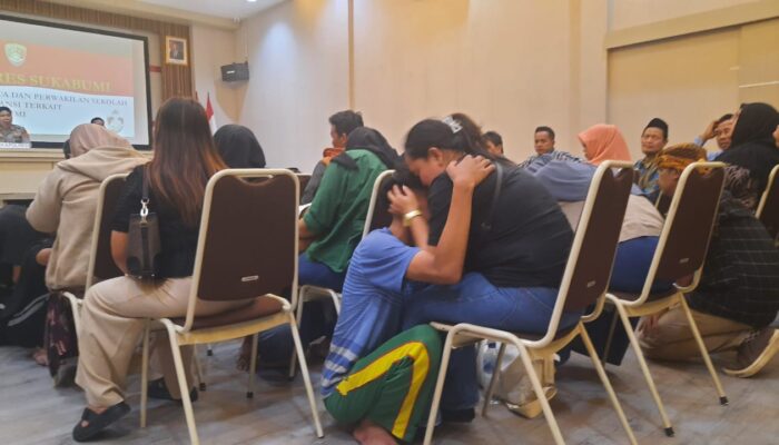 Potret Remaja Pembawa Sajam di Cicurug Menangis usai Ditangkap, Memohon Maaf ke Orang Tua