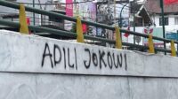 Graffiti Adili Jokowi Bermunculan