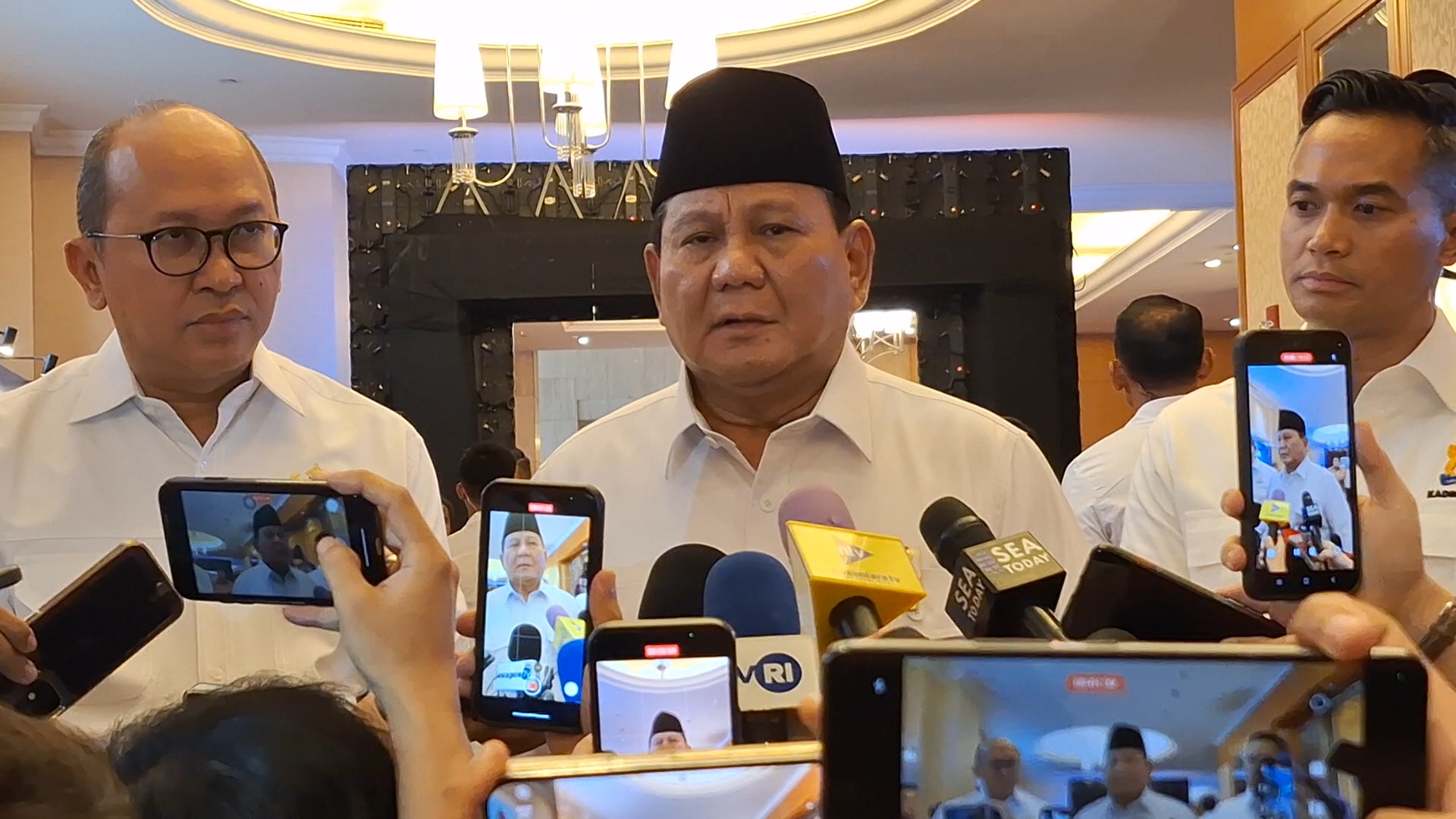 Presiden Republik Indonesia, Prabowo Subianto, dijadwalkan untuk meresmikan Daya Anagata Nusantara (Danantara) pada pukul 10.00 WIB di Halaman Tengah Istana Kepresidenan Jakarta.--Anisha Aprilia