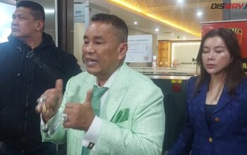 Teriaki Majelis Hakim 'Koruptor', Hotman Paris Minta Razman Nasution dan Firdaus Oiwobo Segera Dipenjara