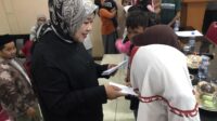 Peringati HUT ke-17, Kader Gerindra Lina Ruslinawati Memilih Santuni 17 Anak Yatim di Kebonpedes